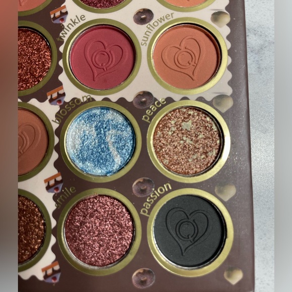 42 colour eyeshadow Chocolate - Picture 8 of 9